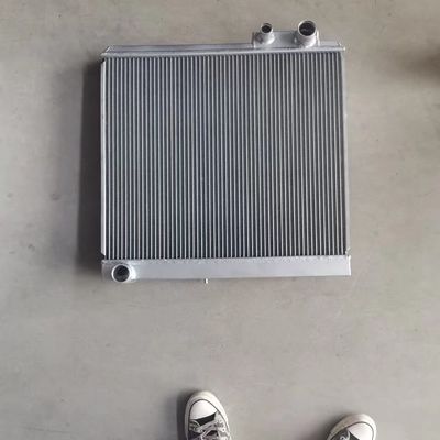 Toyota CMB Diesel Truck Radiator Bahan Plastik Aluminium Dua Baris