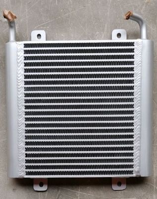 Radiator Oli Hidraulik Dua Tikungan Untuk Carter E303 Excavator 410 * 550 * 60mm