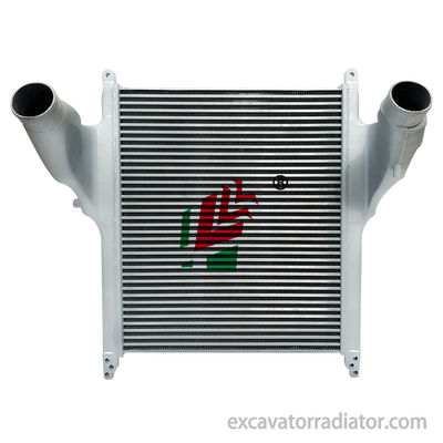 Isuzu intercooler OEM114310555 truk kinerja tinggi aluminium dissipation panas intercooler perakitan